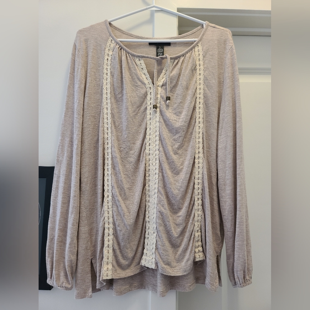 Style & Co. Tan and White Long Sleeve Ruched Blouse